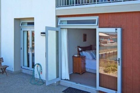 Photo of property in Marrakech Cafe, 18/305 Evans Bay Parade, Hataitai, Wellington, 6021