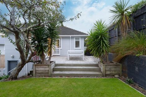 Photo of property in 28 Dimock Street, Titahi Bay, Porirua, 5022