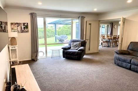 Photo of property in 2 Binyon Place, Rolleston, 7614