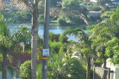 Photo of property in 4/221 Hurstmere Road, Takapuna, Auckland, 0622