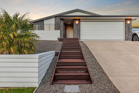 Photo of property in 103 Ballintoy Park Drive, Welcome Bay, Tauranga, 3175