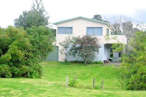 Photo of property in 115 Ranfurly Road, Whangamata, 3620