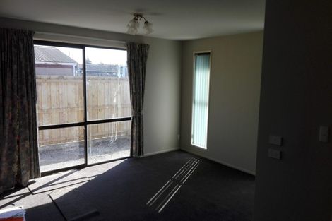 Photo of property in 1/59 Royal Park Drive, Parklands, Christchurch, 8083