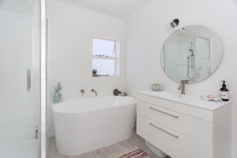 Photo of property in 4 Swale Street, Oamaru North, Oamaru, 9400