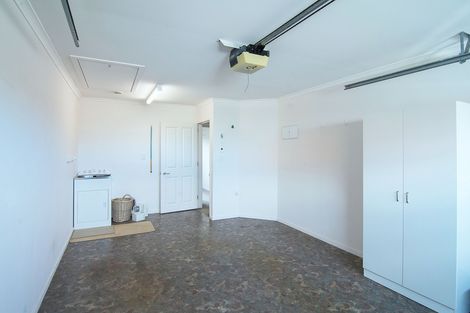 Photo of property in Holdsworth Villas, 70/2 William Donald Drive, Solway, Masterton, 5810