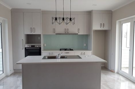 Photo of property in 10 Saddleback Crescent, Papakura, 2110