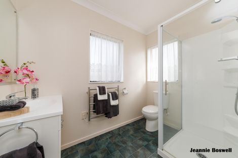 Photo of property in 19 Clearview Drive, Milson, Palmerston North, 4414