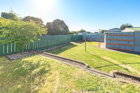 Photo of property in 2 Kotuku Street, Castlecliff, Whanganui, 4501
