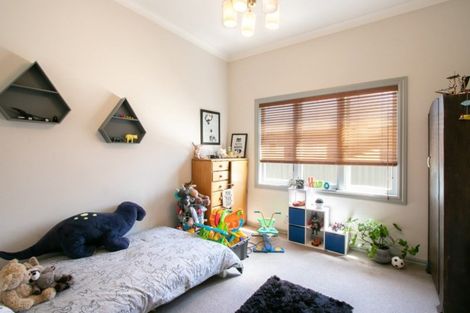 Photo of property in 28 Avenue Road, Greenmeadows, Napier, 4112