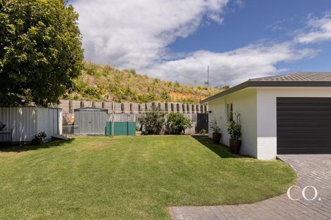 Photo of property in 4 Beach Grove, Omokoroa, 3114