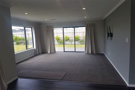 Photo of property in 71 John Burke Drive, Aotea, Porirua, 5024