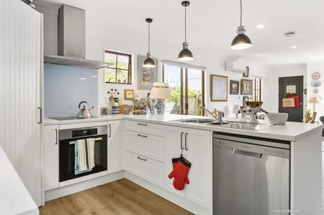 Photo of property in 79a Woodhouse Avenue, Karori, Wellington, 6012