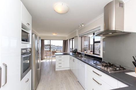 Photo of property in 22 Crownhill Street, Spotswood, New Plymouth, 4310