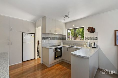 Photo of property in 1/14 Ti Nana Crescent, Henderson, Auckland, 0610