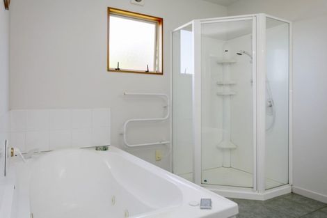 Photo of property in 42 Wakeman Road, Acacia Bay, Taupo, 3330