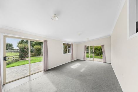 Photo of property in 55 Matarikoriko Road, Brixton, Waitara, 4382