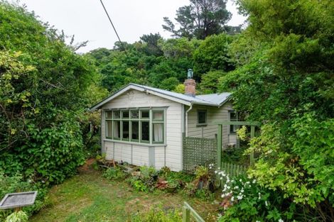 Photo of property in 27 Baroda Street, Khandallah, Wellington, 6035