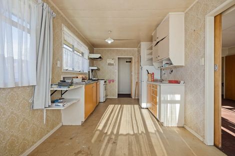 Photo of property in 53 Oakfield Crescent, Pukete, Hamilton, 3200