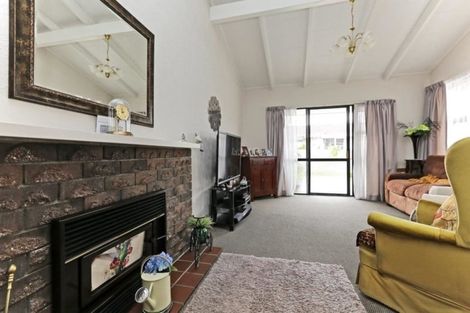 Photo of property in 2/409 Southland Road, Hastings, 4122