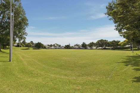 Photo of property in 6 Crombie Street, Bellevue, Tauranga, 3110