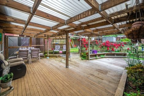 Photo of property in 3 Simon Owen Place, Golflands, Auckland, 2013