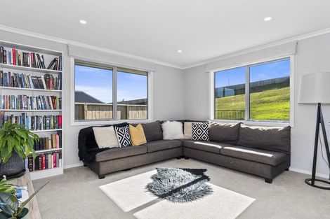 Photo of property in 56 Whakaturou Crescent, Pyes Pa, Tauranga, 3112