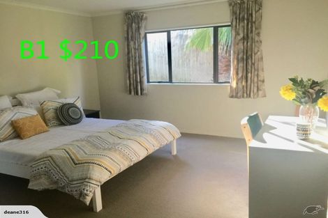 Photo of property in 11 Catlins Place, Fairview Heights, Auckland, 0632