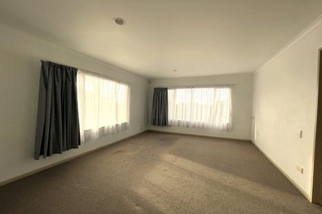 Photo of property in 71 Wayne Francis Drive, Flat Bush, Auckland, 2016