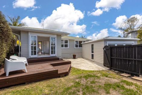 Photo of property in 1/45 Seine Road, Forrest Hill, Auckland, 0620