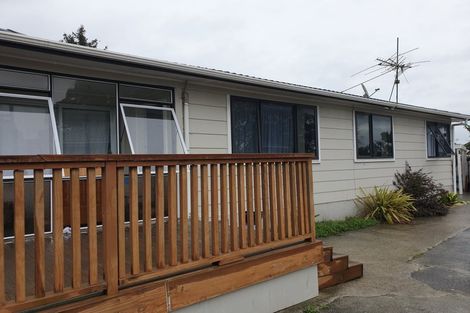 Photo of property in 375 Roscommon Road, Clendon Park, Auckland, 2103