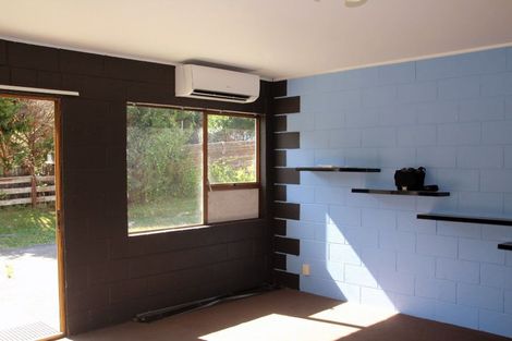 Photo of property in 2/81 Stredwick Drive, Torbay, Auckland, 0630