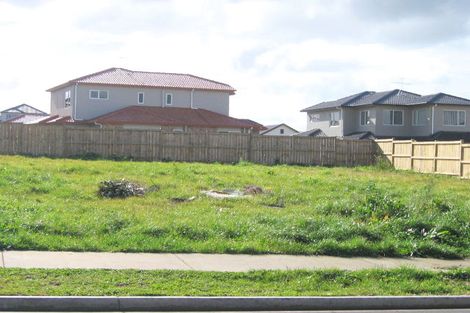 Photo of property in 30 Speyside Crescent, Flat Bush, Auckland, 2016