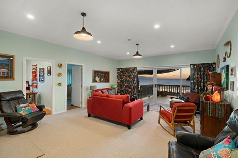 Photo of property in 136 The Parade, Paekakariki, 5034