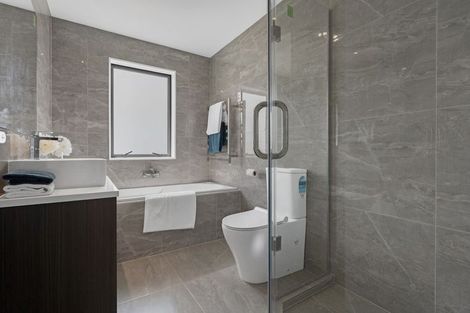 Photo of property in 32 Leathem Crescent, Pokeno, 2402