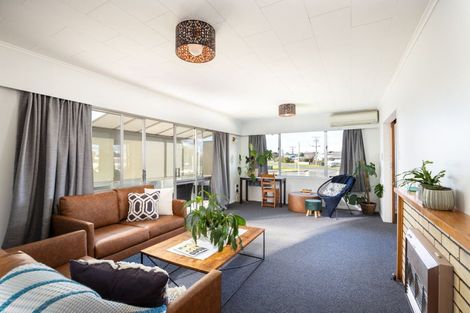 Photo of property in 13 Nelson Street, Waitara, 4320