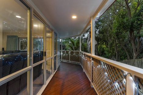 Photo of property in 2/13a Sandspit Road, Cockle Bay, Auckland, 2014