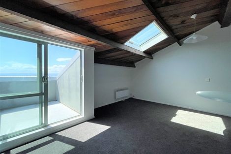 Photo of property in Metro Apartments, 22/220 Thorndon Quay, Pipitea, Wellington, 6011