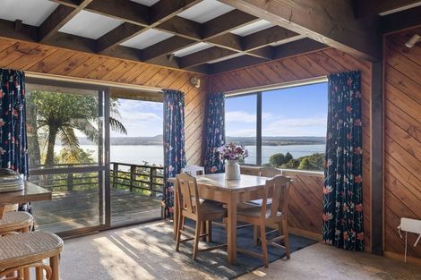 Photo of property in 102 Wakeman Road, Acacia Bay, Taupo, 3330