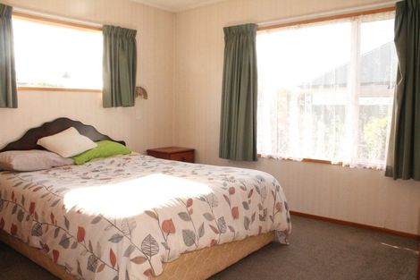 Photo of property in 4 Prince Street, Winton, 9720