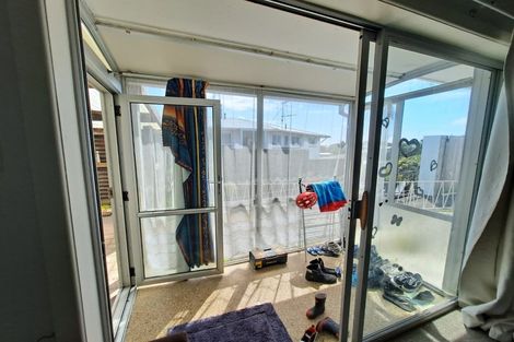 Photo of property in 1/183 Seaview Road, Westown, New Plymouth, 4310