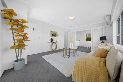 Photo of property in 3a Walpole Avenue, Hillpark, Auckland, 2102