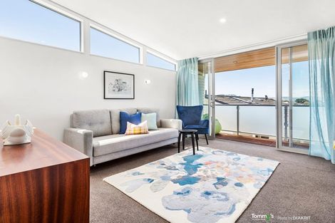 Photo of property in 32 Mantell Street, Seatoun, Wellington, 6022