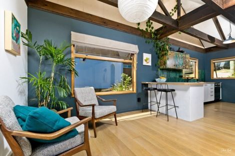 Photo of property in 38 Waitea Road, Muriwai, Waimauku, 0881