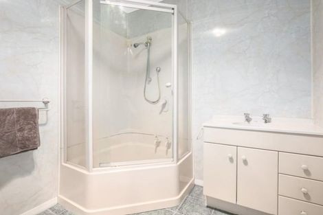 Photo of property in 21 Cudby Street, Woburn, Lower Hutt, 5011