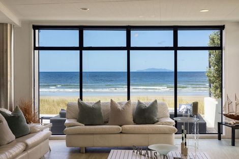 Photo of property in 112 Pohutukawa Crescent, Whangamata, 3620