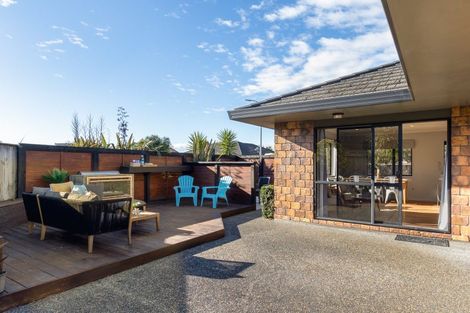 Photo of property in 20 Consort Close, Paraparaumu Beach, Paraparaumu, 5032