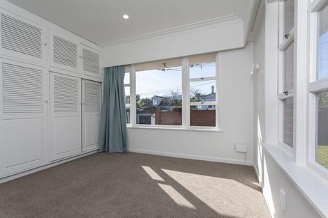 Photo of property in 2 Saratoga Avenue, Herne Bay, Auckland, 1011