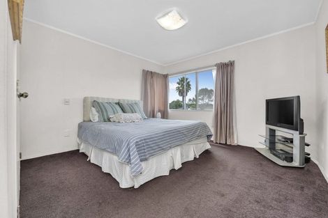 Photo of property in 220 Te Irirangi Drive, Flat Bush, Auckland, 2019