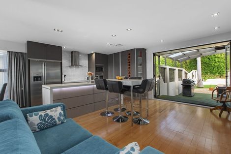 Photo of property in 43 Freyberg Street, Otumoetai, Tauranga, 3110