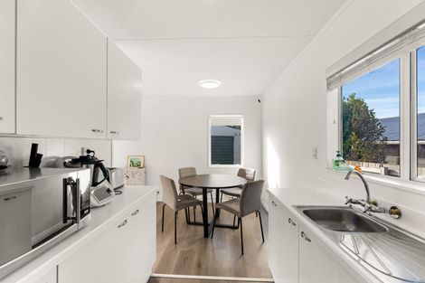 Photo of property in 4 Ross Grove, Paraparaumu, 5032